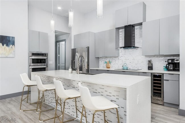 Building Photo - 1802 SW 2nd Terrace