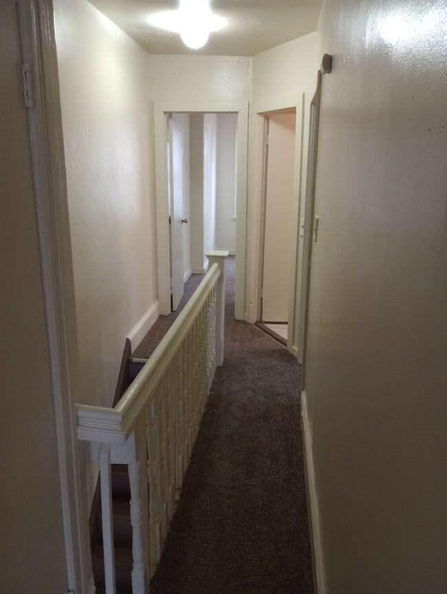 Building Photo - 823 Howard St