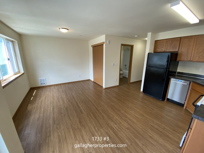 Building Photo - 1733 NW 61st St