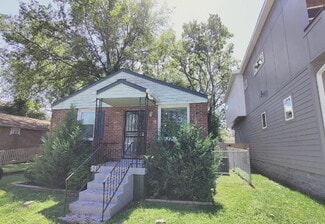 Building Photo - 2417 Scovel St