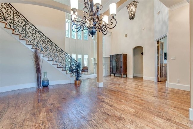 Building Photo - 701 Castle Rock Dr