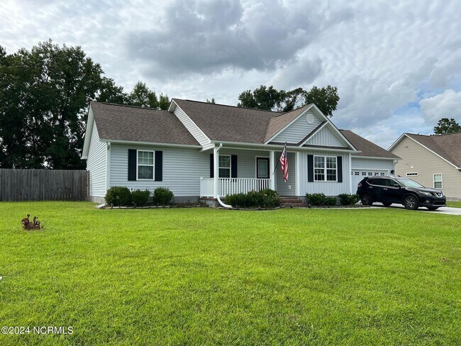 Building Photo - 141 Louie Ln