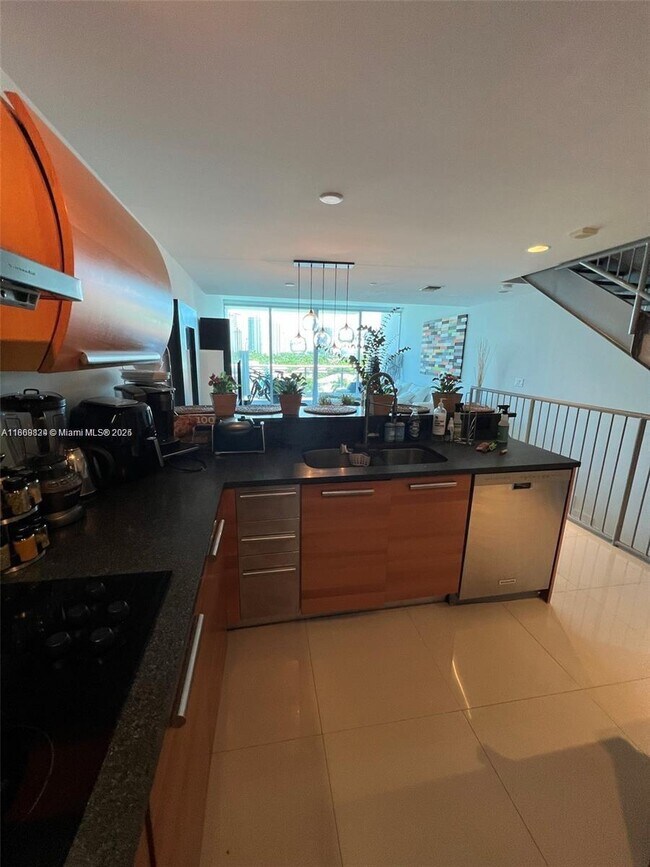 Foto del edificio - 2950 NE 188th St