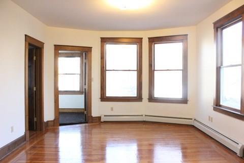 Building Photo - 18 Woodland St