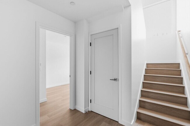 Foto del edificio - 6640 Valjean Ct