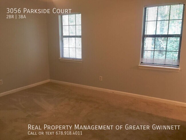 Building Photo - Affordable End Unit Townhome