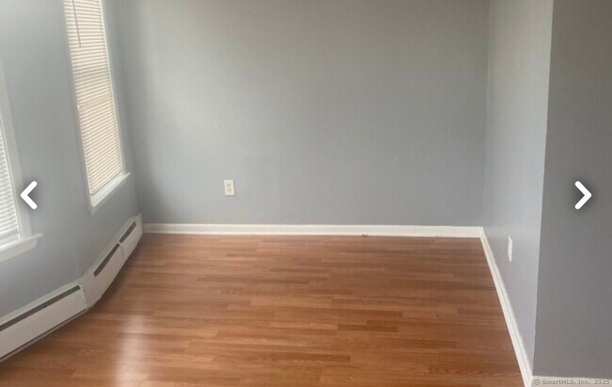 Foto del edificio - 1322 Stratford Ave