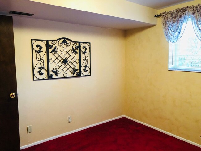 Building Photo - 8161 S 865 E