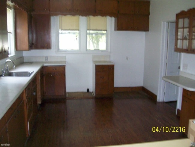 Building Photo - 3 br, 2.5 bath House - 3490 Lennon Rd