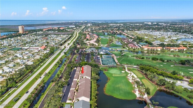 Foto del edificio - 12250 Kelly Greens Blvd