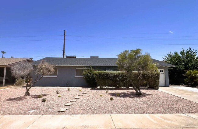 Building Photo - 1643 N 87th Pl