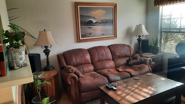 Photo - 114 Oxford Townhome