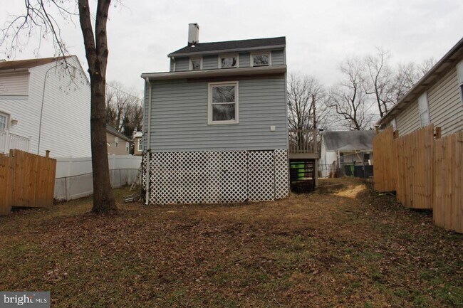 Building Photo - 709 Opus Ave