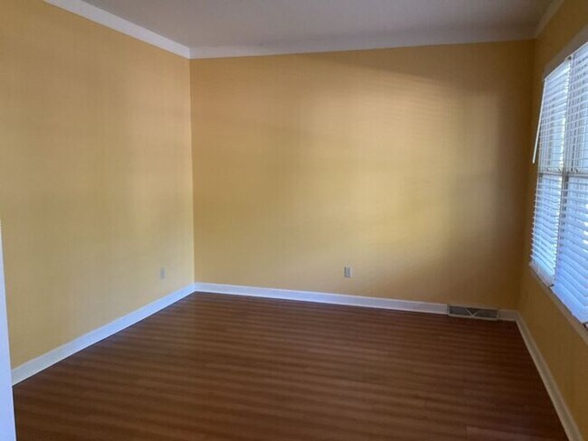 Foto del edificio - 764 Carriage Lake Dr