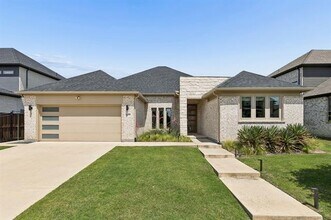 Building Photo - 16664 Nightshade Rd