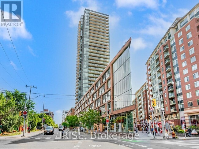 Building Photo - 33 Mill St