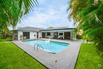 Building Photo - 13526 Jonquil Pl