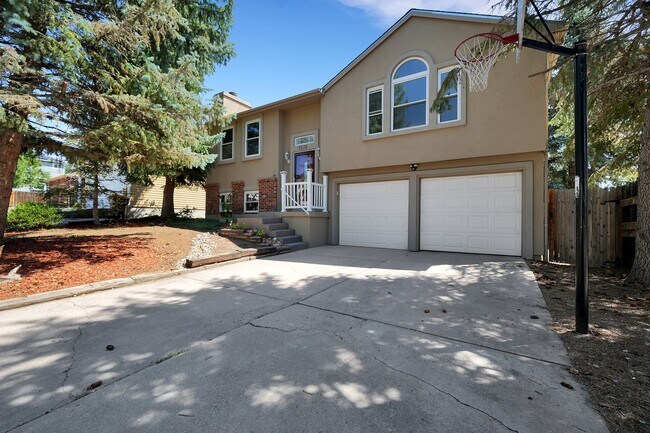 Building Photo - 7875 Belford Dr