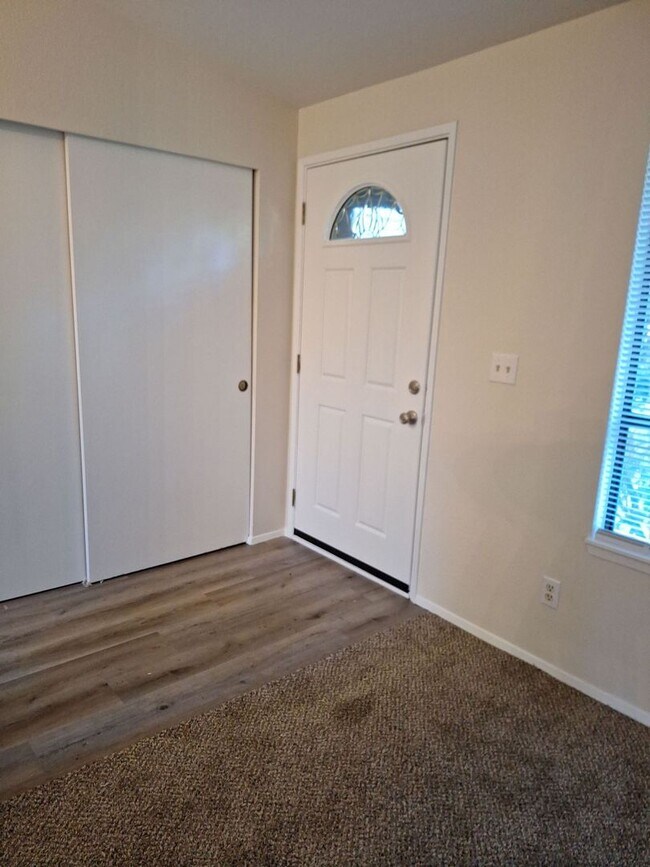 Building Photo - Newberry Hill Home- minutes from Silverdale