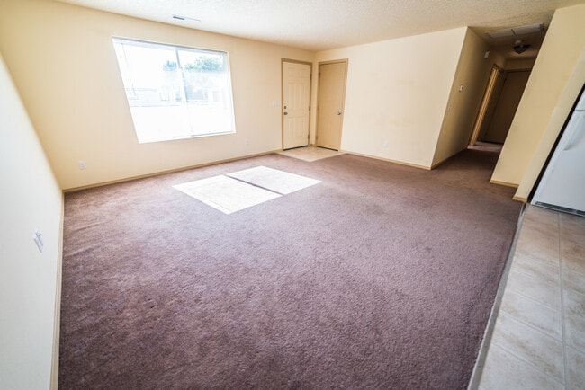 Building Photo - Newer 3 Bedroom Home for Rent