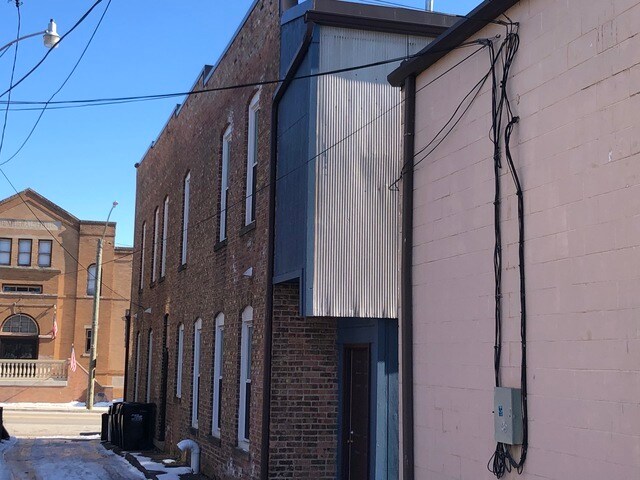 Building Photo - 10307 Main Street