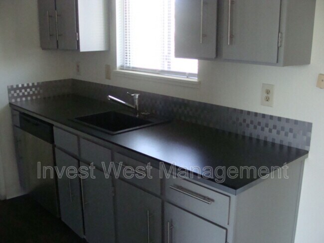 Foto del edificio - 415 NE 104th Ave