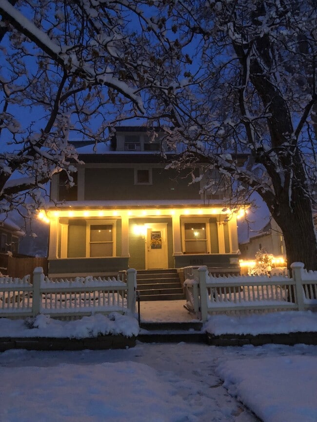 Building Photo - 1513 9th Ave