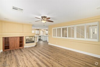 Building Photo - 10855 Carberry Hill St