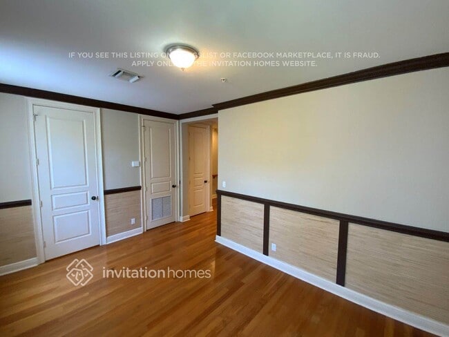 Building Photo - 1018 E Heritage Club Cir