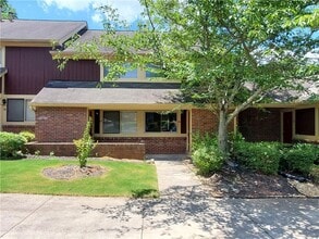 Building Photo - 66 Country Pl Ct