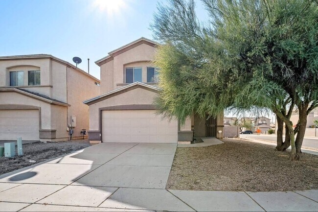 Building Photo - 3776 E Felix Blvd