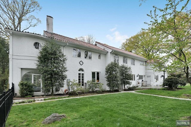 Foto del edificio - 353 Highland Ave