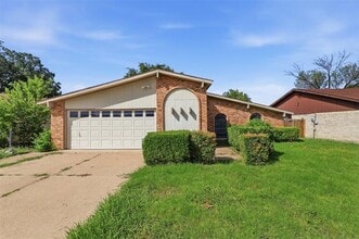 Building Photo - 4205 Buckeye St