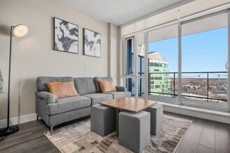 Building Photo - 1188-1183 3 St SE