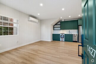 Building Photo - 1427 Edgecliffe Dr