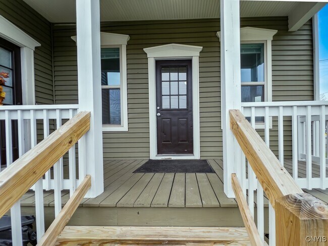 Foto del edificio - 9611 Brewerton Rd