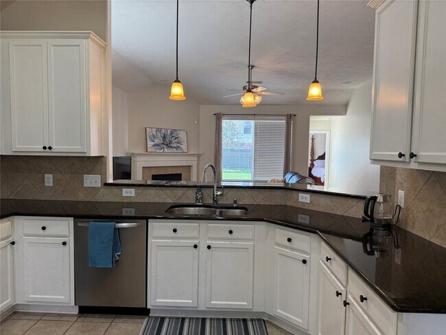 Building Photo - 21819 Silent Jasmin Ct
