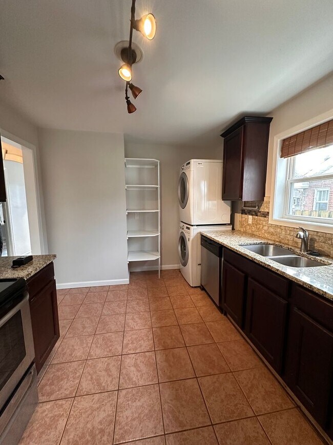 Photo - Cozy 2 Bed/1 Bath Single Family Home in Ea...