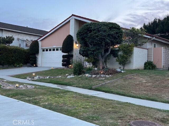 Foto principal - 25541 Rolling Hills Way