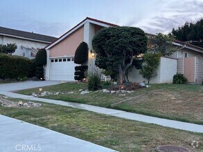 Building Photo - 25541 Rolling Hills Way