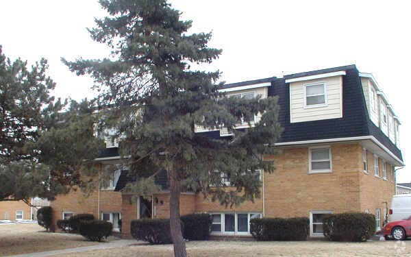 Foto del edificio - 9717 Lorraine Dr