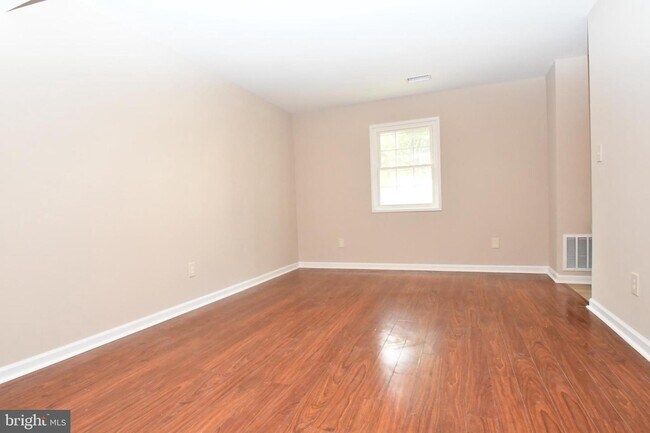 Building Photo - 5104 Arrit Ct