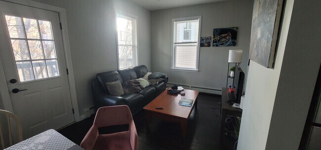Living Room - 11 Priesing St