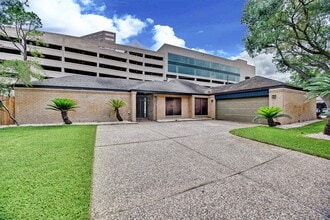 Building Photo - 15626 Whitewater Ln