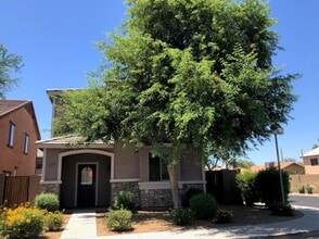 Building Photo - 3707 E Kristal Way