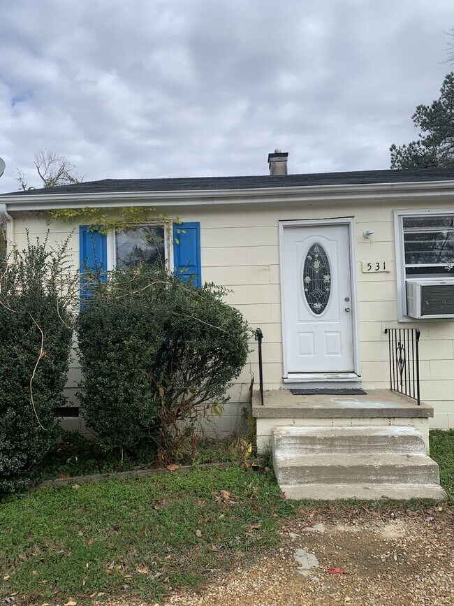 Foto del edificio - 531 German School Rd