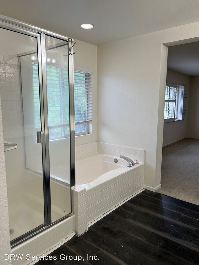 Building Photo - 3 br, 2.5 bath House - 1413 Taber Drive