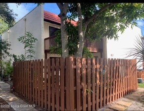 Building Photo - 8710 Hibiscus Ct