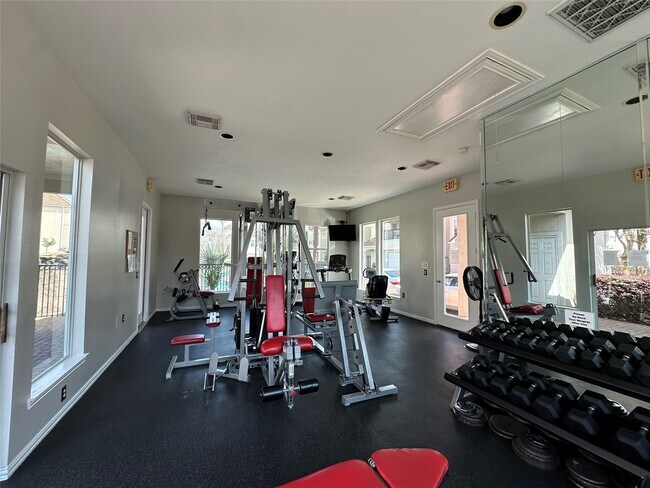 Foto del edificio - 7131 Harmony Cove