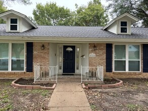 Building Photo - 6164 Waco Way